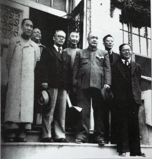 In 1953, Lin Huiyin angrily pointed at Wu Han and cursed, "The Lin family is full of devotion, but what about you?"

