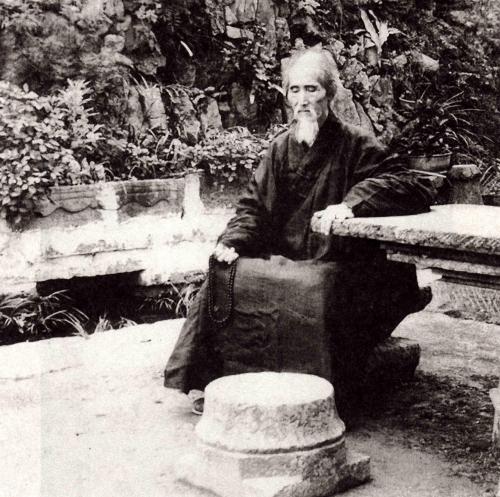 He is "China's No. 1 eminent monk", lived to be 120 years old and left a word on his deathbed that no one has understood so far.
