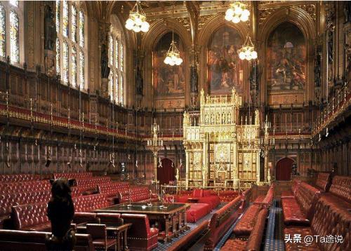Petition Politics: Parliament, Government and Subscribing Culture in UK
