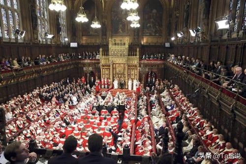 Petition Politics: Parliament, Government and Subscribing Culture in UK
