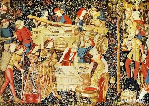 Medieval period: veneration of St. Edmund of faith in abbeys
